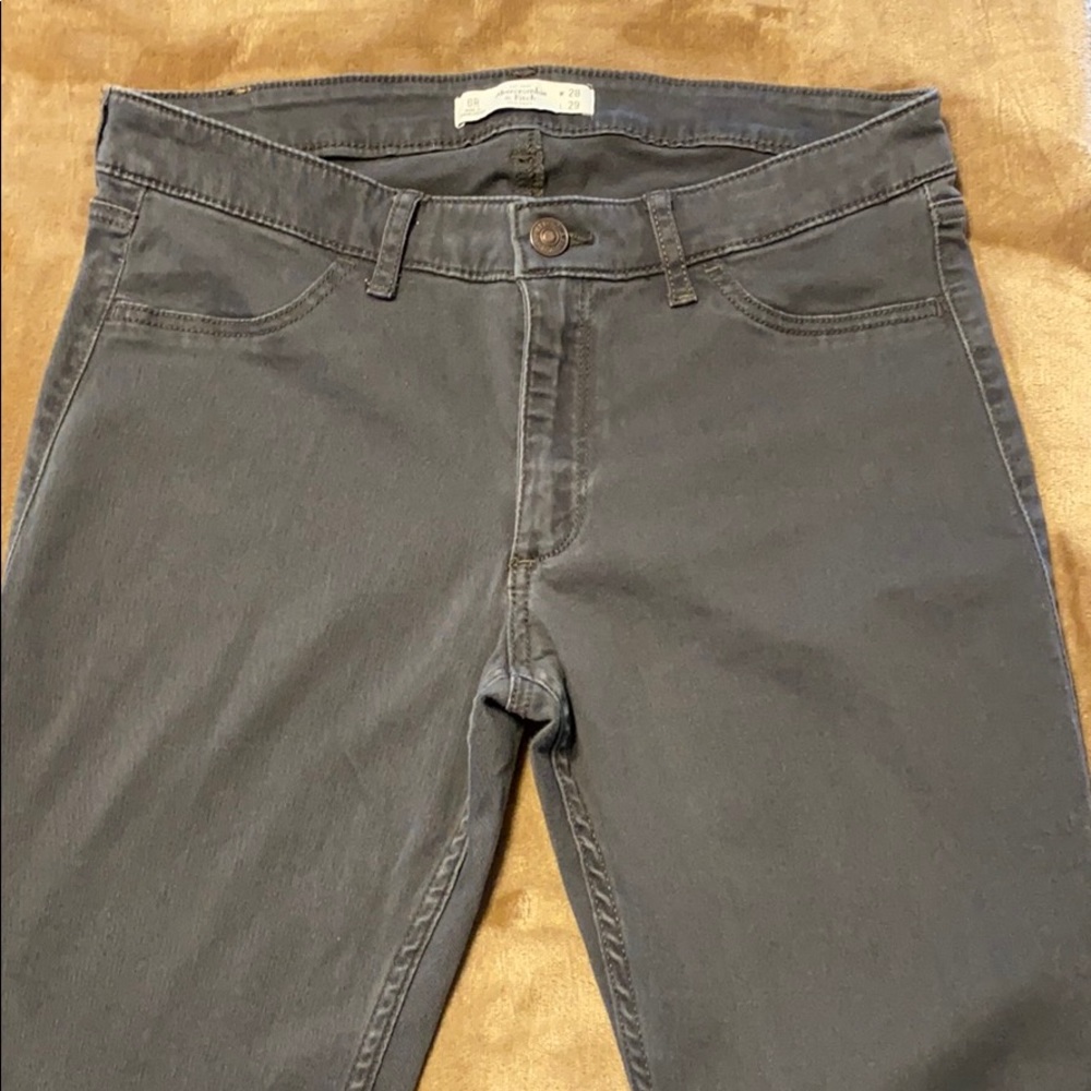 Abercrombie & Finch gray jeggins